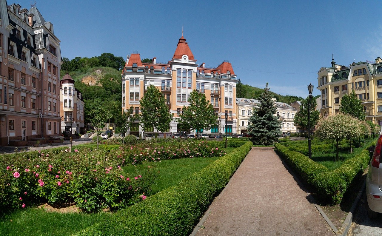 kiev, capital, ukraine, landscape, the picturesque, architecture, at home, tourism, flower bed, the park, kyiv, eastern europe, europe, european city